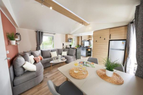 Mobil home 3 chambres 2 salles de bains au camping 4 étoiles MH276 aux charmettes